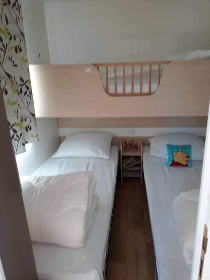 Luxueuze Stacaravan In Bredene Met Eigen Terras En Tuintje Dış mekan fotoğraf